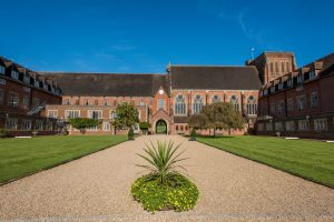 01_historic_facade_and_quad