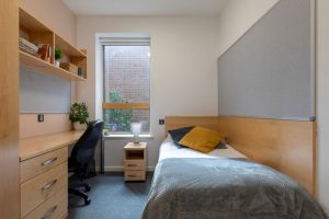09_Hiatt_Baker_single_ensuite_bedroom